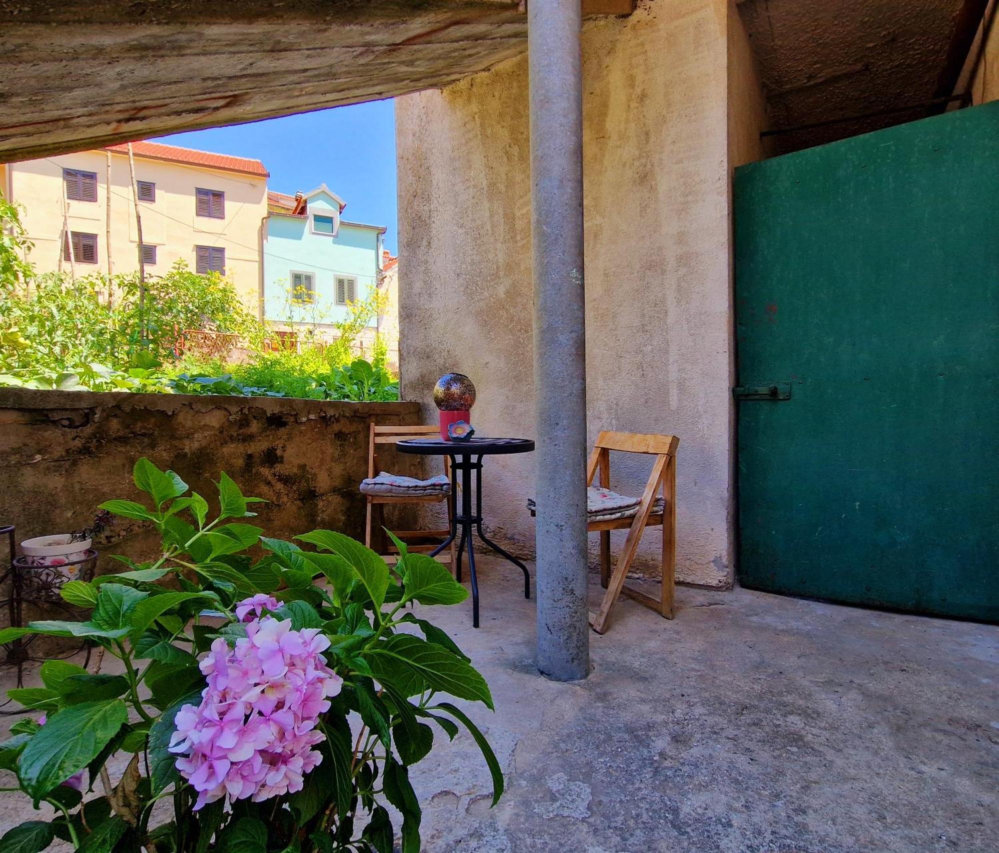 2 Bedroom Apartment Ljubica Sinj Buitenkant foto